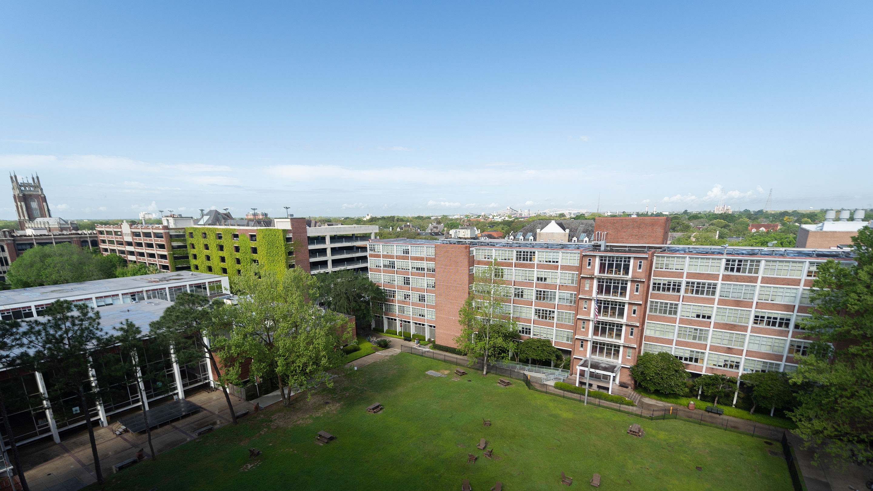Loyola Res Quad
